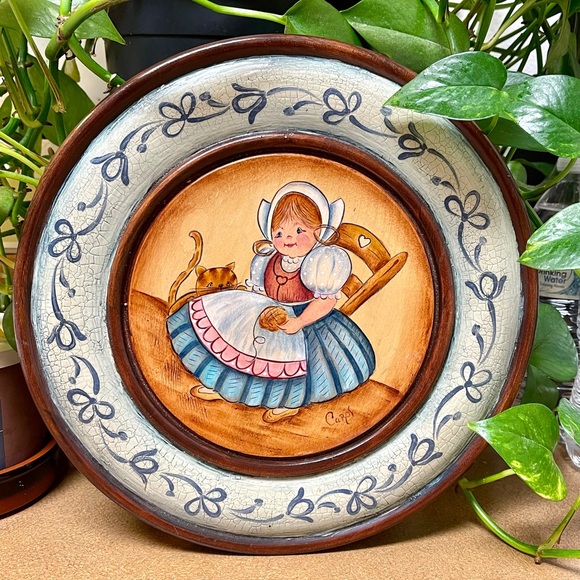 Hand Painted Signed Wooden Folk Art Decorative Plate Vintage - Picture 2 of 11